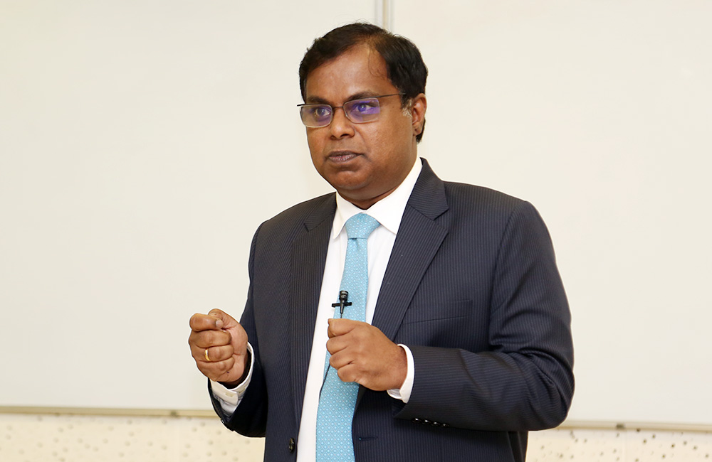 Shaji Krishnan V, Deputy Managing Director, NABARD, delivers the keynote address on ‘Digitizing Agri-Value Chain’, at the ‘Go Agri’ event organized by NSRCEL, on July 20, 2022.