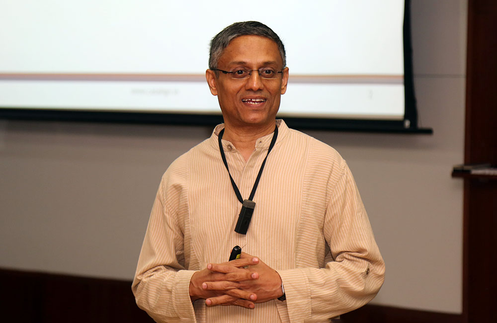 The Career Development Services Office at IIM Bangalore hosts a masterclass by Vinay Dabholkar, Adjunct Faculty, IIMB, & Author of "Mindfulness: Connecting with the real you”, on July 15, 2022.
