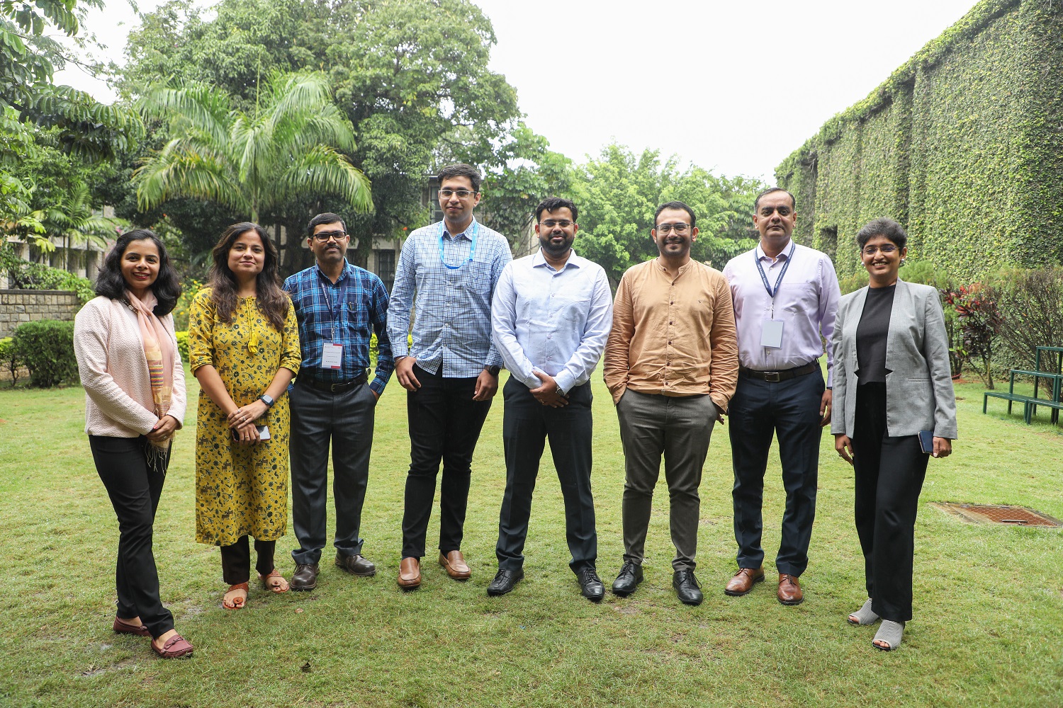 Participants of the Programme from ESG - Management, Reporting and Communication, on November 24, 2022. Programme Directors Prof. Deepti Ganapathy and Prof. Prerna are seen with them.