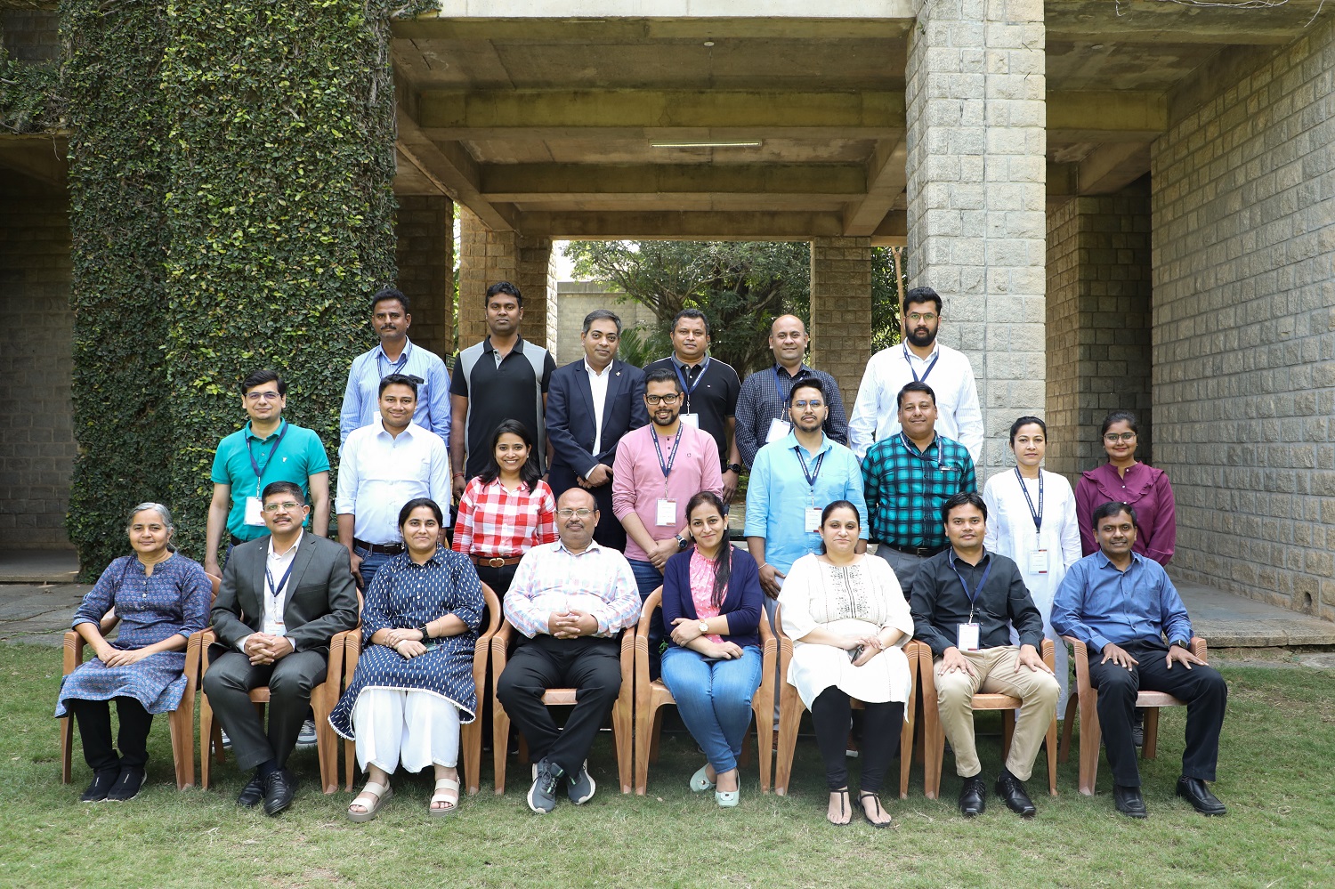 Participants of the Programme from Data to Decisions on November 17, 2022. Programme Director Prof. Shubhabrata Das is seen with them.