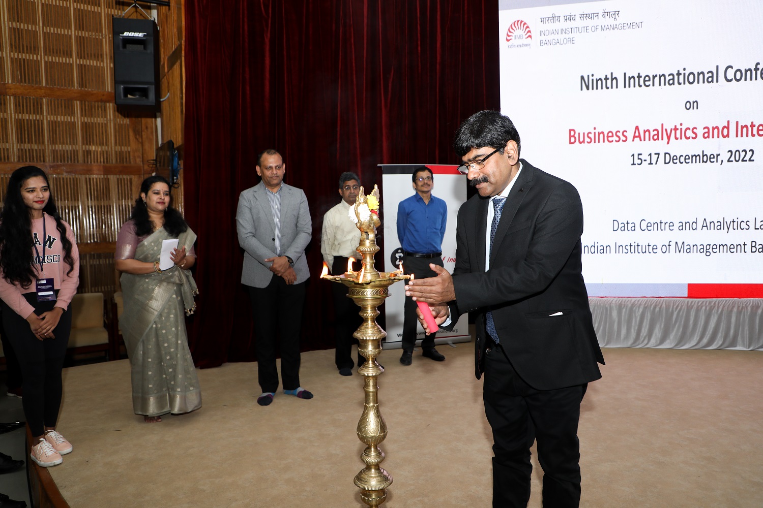 Dr. U Dinesh Kumar, Chairperson of the Data Centre and Analytics Lab, IIMB, inaugurates the 9th International Conference on Business Analytics and Intelligence, on 16 December 2022.