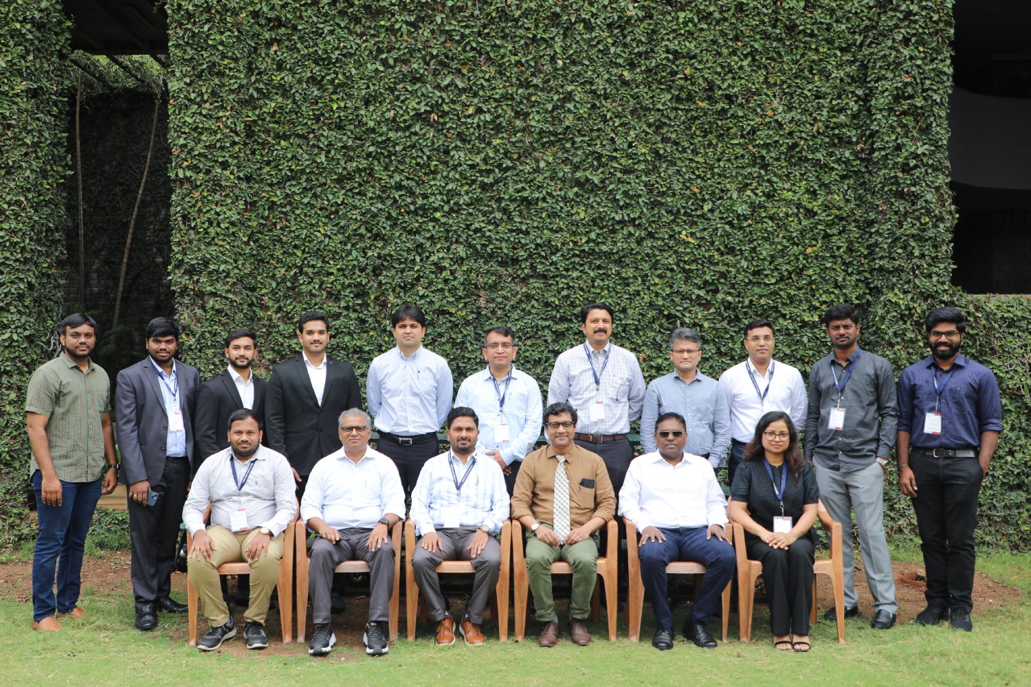 Participants of the Exec Ed pogramme, ‘Analytics for Strategic Choices’, along with the Faculty Programme Director at IIMB, on 18th September 2023.
