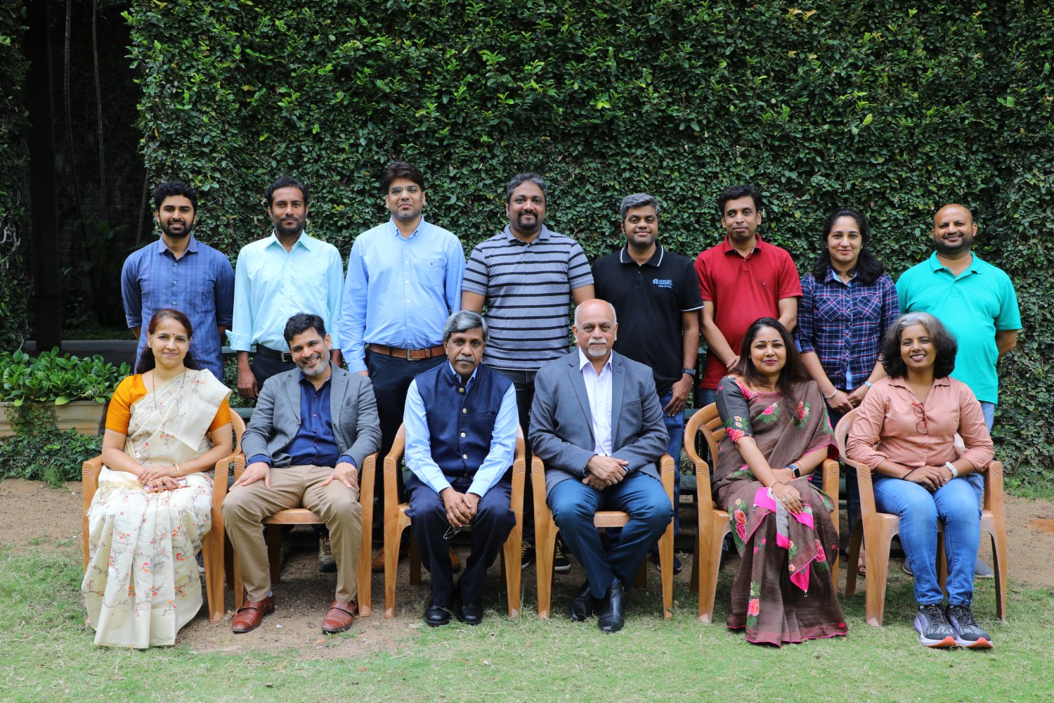 Participants of ‘Catalyst – A Programme for Technical Architects of AMAT’, along with the Faculty Programme Director and Exec Education Programmes Office’s senior staff, on 11th September 2023.