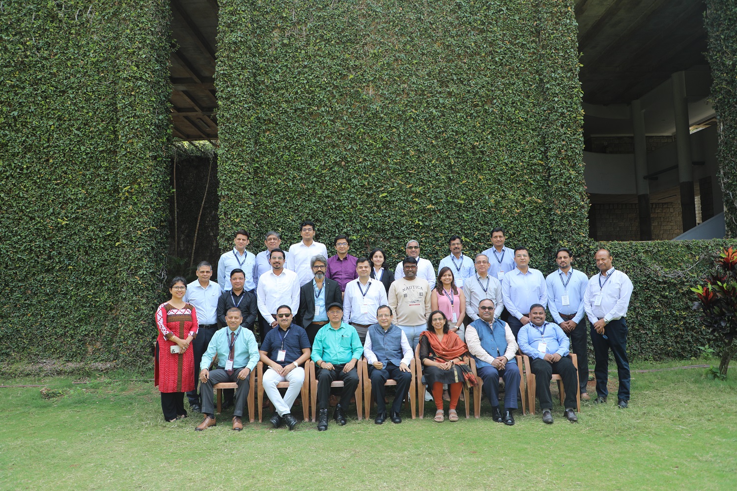 Participants of the Executive Education programme ‘Strategic Leadership and Innovation in the Digital Era’, along with the Faculty Programme Directors at IIMB, on 4th October 2023.