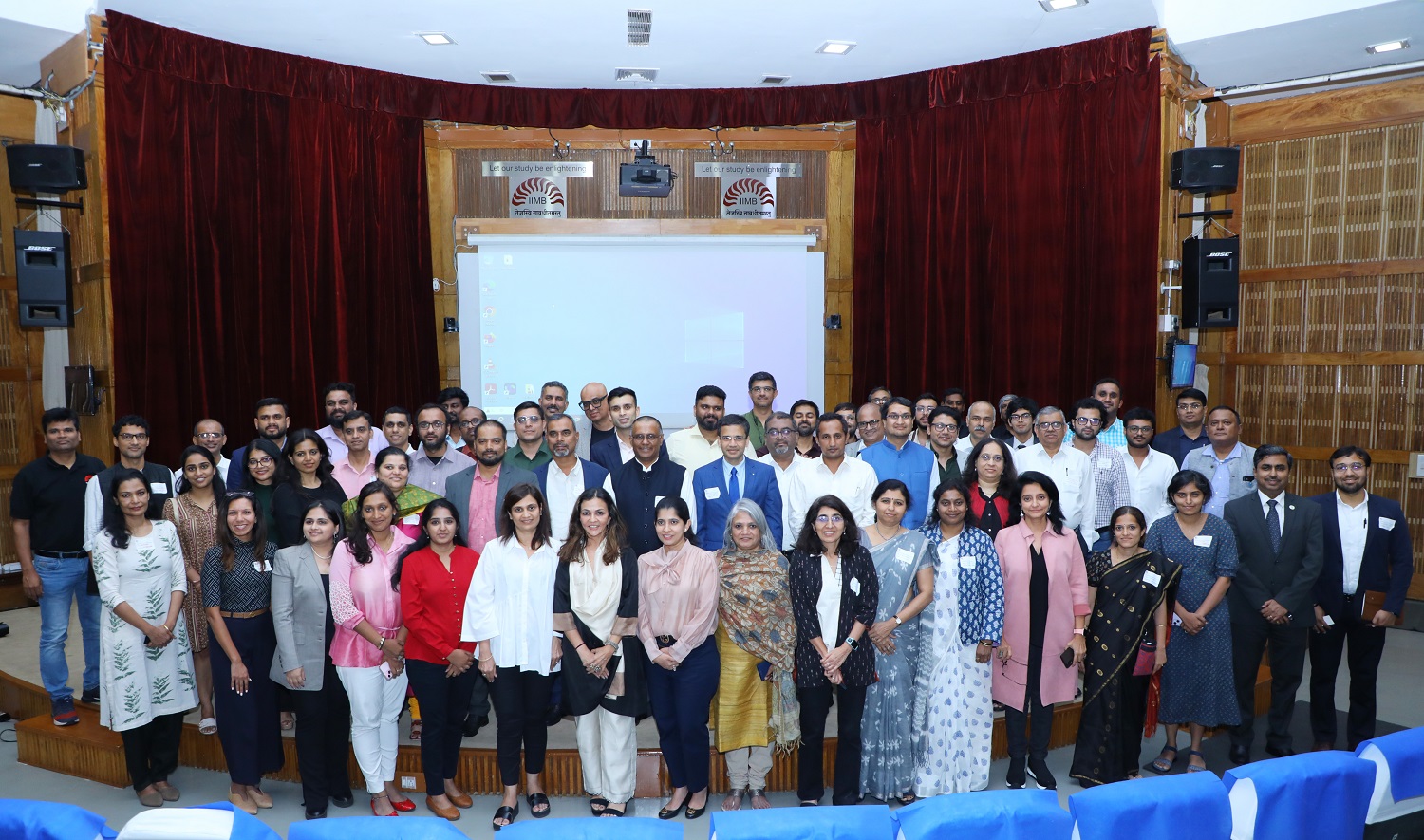 A snapshot of the speakers and participants at the summit, ‘Journey towards Net Zero in Real Estate’, jointly organized by IIMB’s Real Estate Research Initiative (RERI) and CREDAI, on 2nd December 2023.