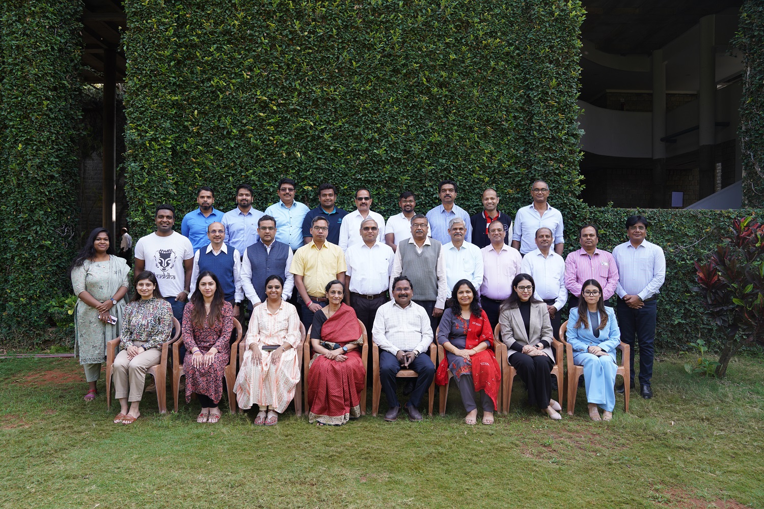 Participants of the Executive Education Programme, ‘Finance for Decision Making (for non-finance managers)’, along with the Faculty Programme Director, on 22nd January 2024.