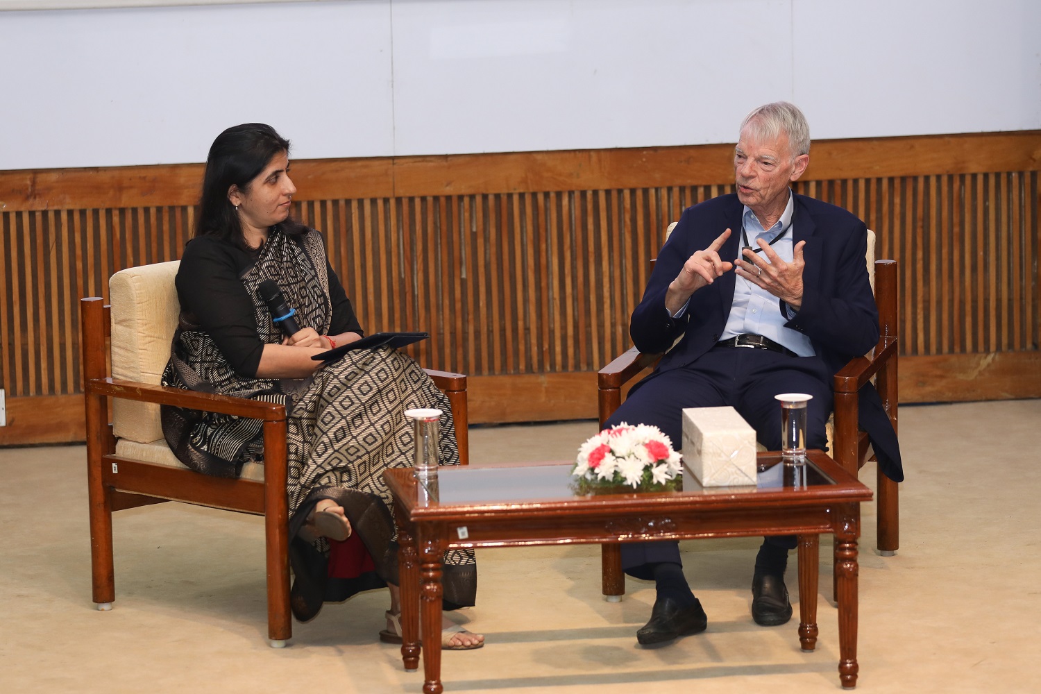 Prof. Manaswini Bhalla, from the Economics area, engages in a fireside chat with Nobel Laureate Prof. Michael Spence, on 15th February 2024.