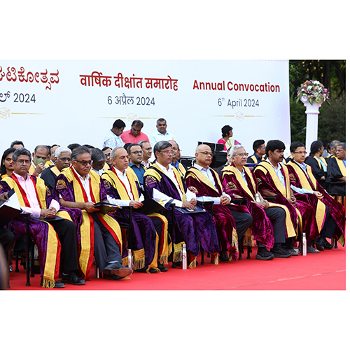 706 students graduate with eight winning gold medals at the 49th Convocation at IIMB