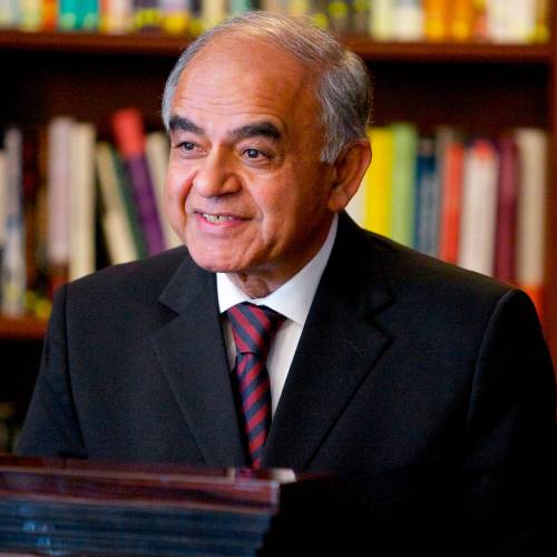 Author-Commentator Gurcharan Das speaks on how to make a life