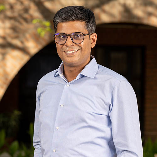 The Finance & Accounting area hosted a seminar on 16 June