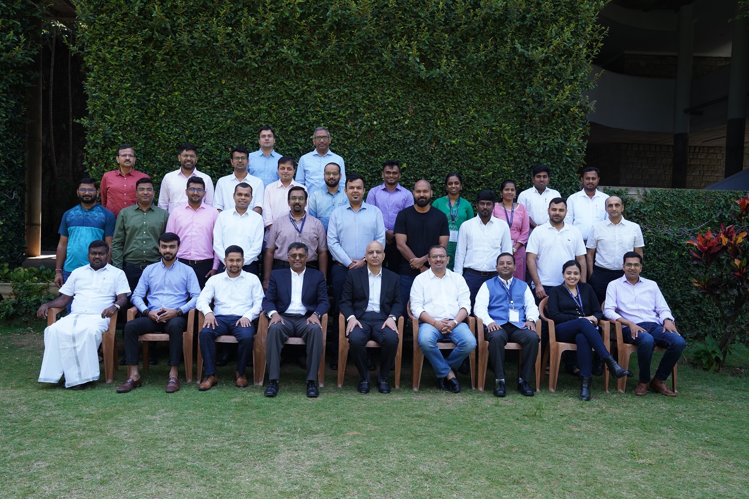 Participants of the programme, ‘Navigating the Alternative Investments Industry’, with the faculty programme director, on 16th September 2024.