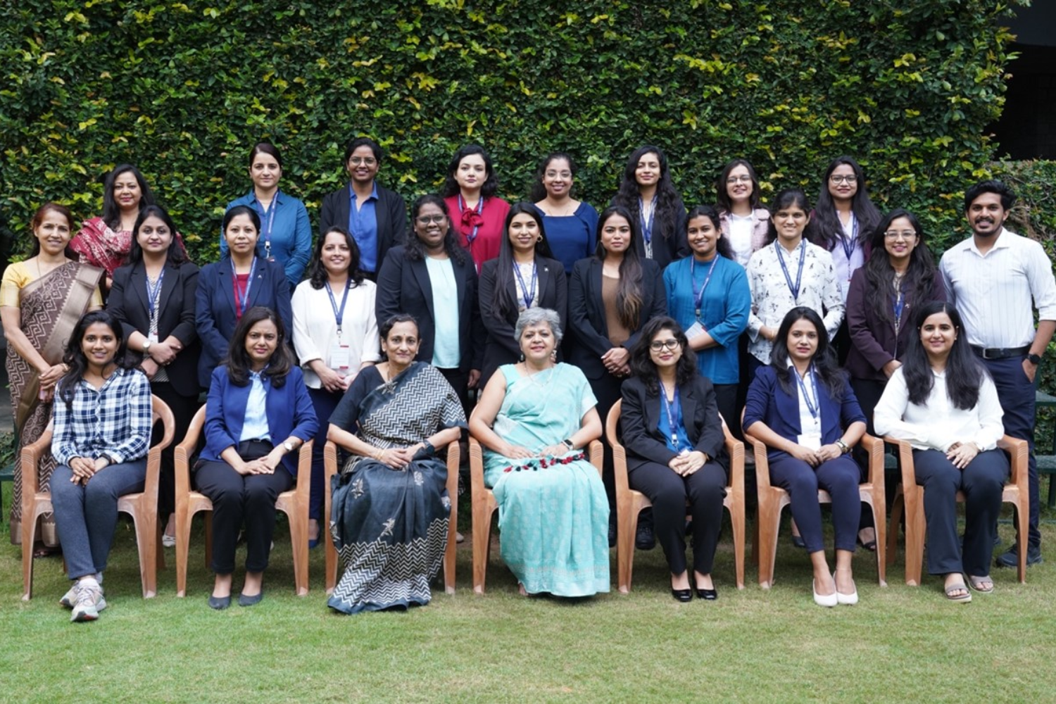 Participants of the EEP programme for Airbus India Women Leaders, with the programme directors at IIMB, on 07th November 2024.