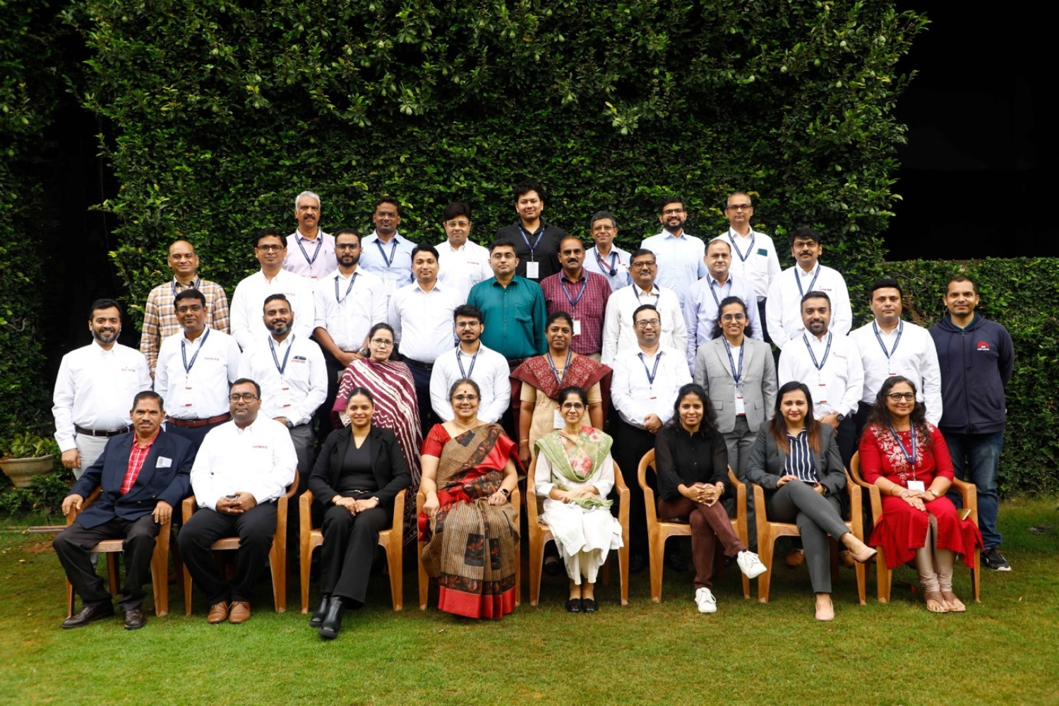 Participants of the EEP programme on ‘Decision Making for Managerial Effectiveness’, with the programme directors at IIMB, on 14th November 2024.