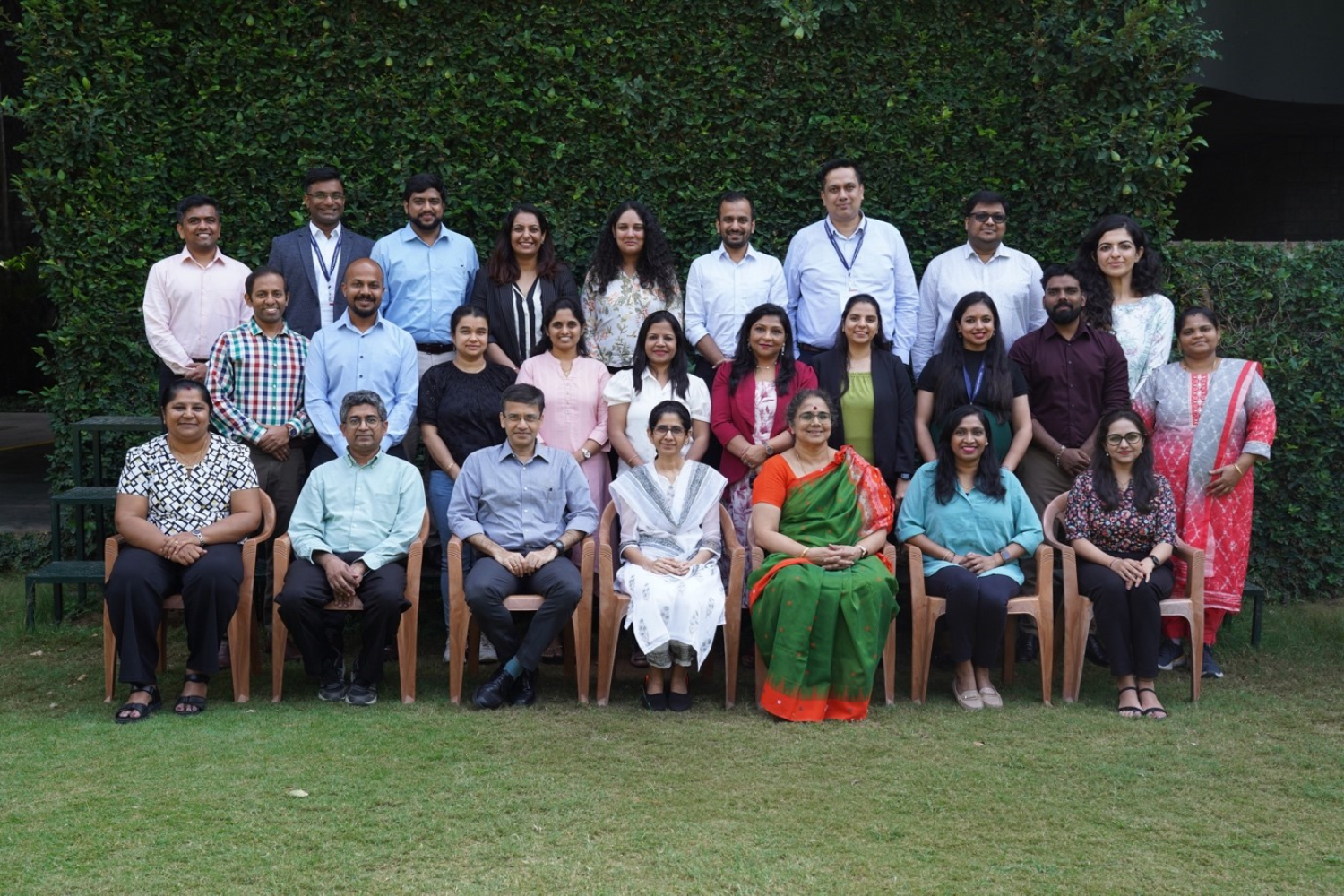 Participants of the EEP programme, ‘Decision Making for Managerial Effectiveness’ for Swiss Re, with the programme directors at IIMB, on 28th November 2024.