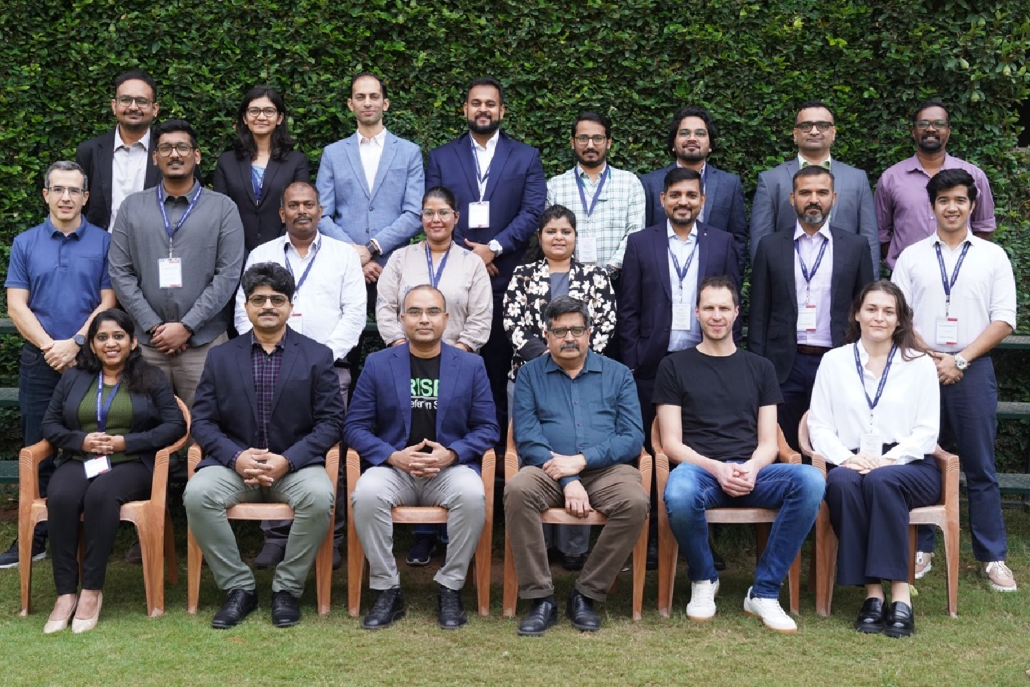 Participants of the EEP programme for Schneider Electric Pvt Ltd, with the programme directors at IIMB, on 25th November 2024.