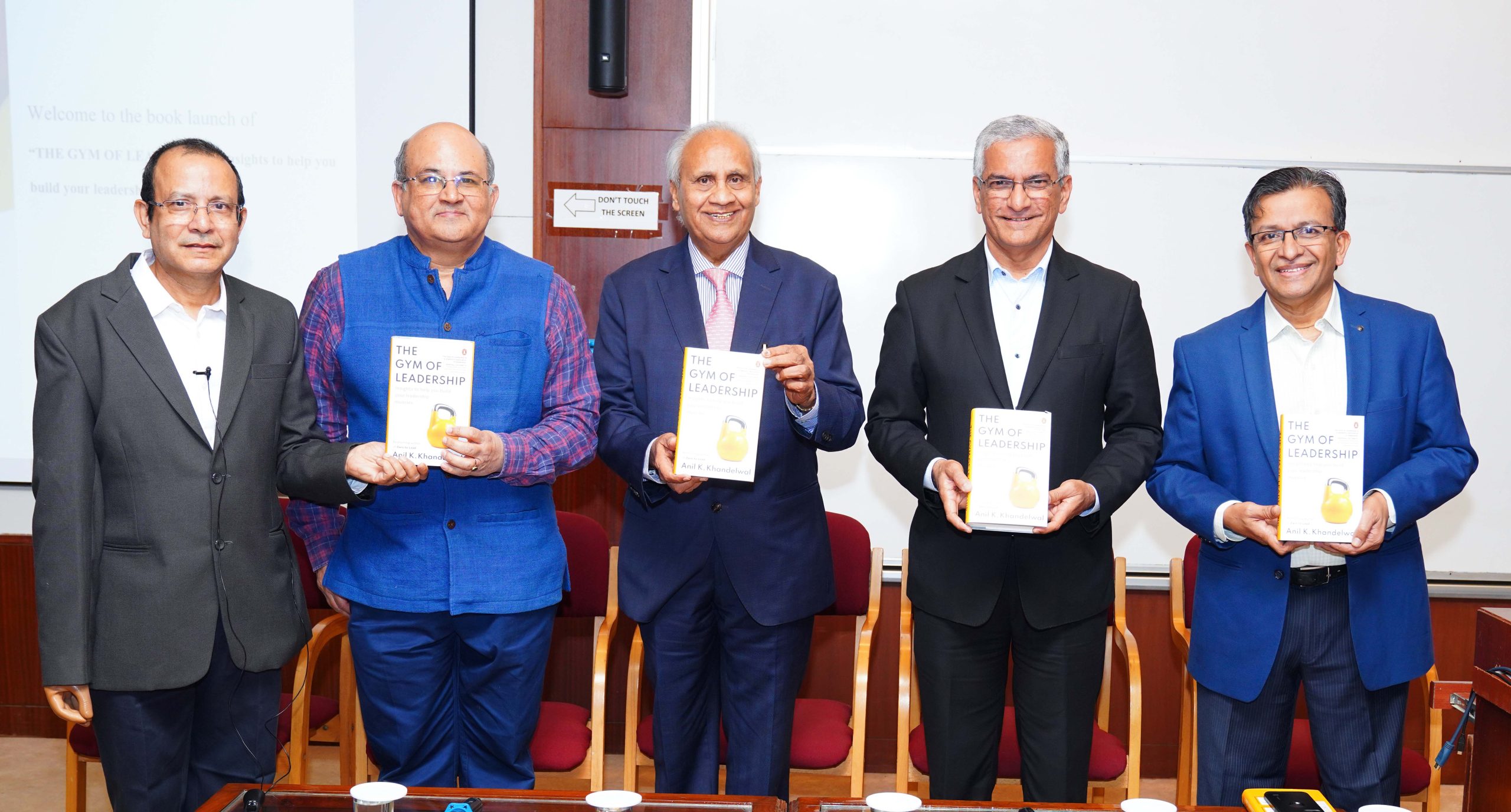 (L-R) Prof. Gopal Mahapatra, OB&HRM Chair, IIMB; Prof. Rishikesha T Krishnan, Director, IIMB; Dr. Anil K Khandelwal, Former Chairman & MD, Bank of Baroda; Ramesh Ramadurai, MD, 3M India Limited; Nathan SV, Co-Founder and Chairman, Visara Human Capital Consulting, launched Dr Kandelwal’s book, ‘The Gym of Leadership: Insights to Help You Build Your Leadership Muscles’, at IIMB, on 27th January 2025.
