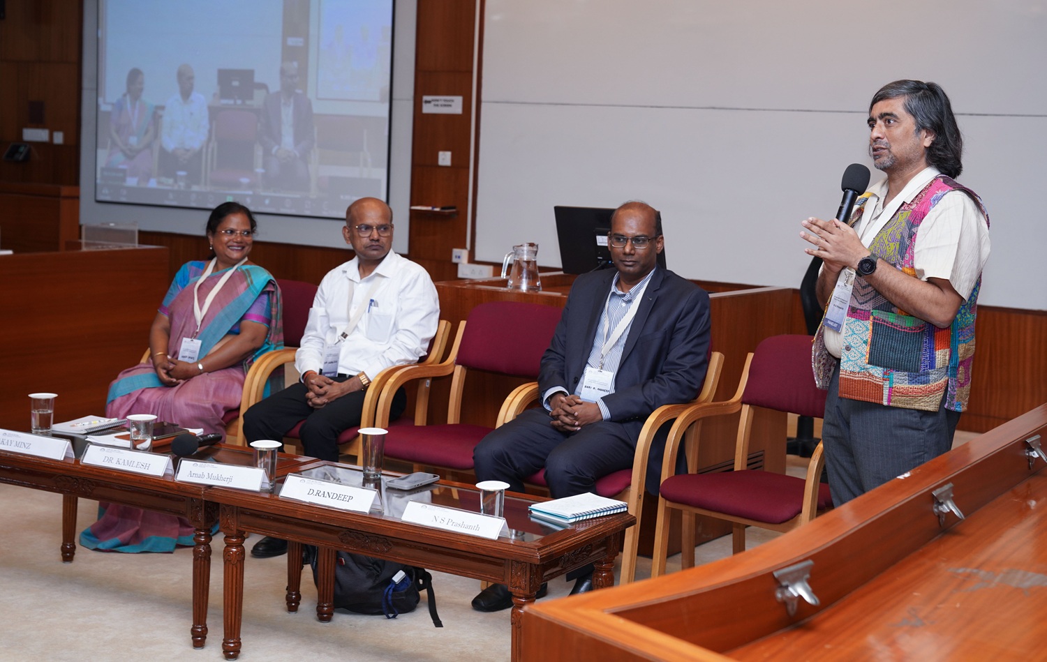 (L-R) Ms. Akay Minz, State Programme Coordinator, Govt. of Jharkhand; Dr. Kamlesh Kumar, Director, CP-CPHC, Govt. of Jharkhand; and Sri D. Randeep, Secretary, Govt. of Karnataka, participated in a panel discussion moderated by Dr. N. S. Prashanth, Director, Institute of Public Health, Bengaluru, on 20th August 2025. The panel discussion, on ‘Pathways from Primary Healthcare to Universal Healthcare’, was part of the CPP conference.