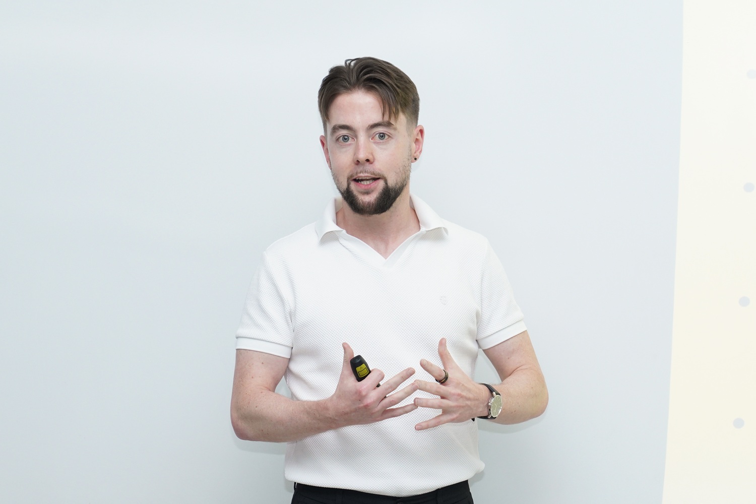 Prof. Jordan Norris, NYU Abu Dhabi, shared his research on ‘Supply Chain Networks and the Macroeconomic Expectations of Firms’. The seminar was organized by the Office of Research and Publications, at IIMB, on 30th October 2025.