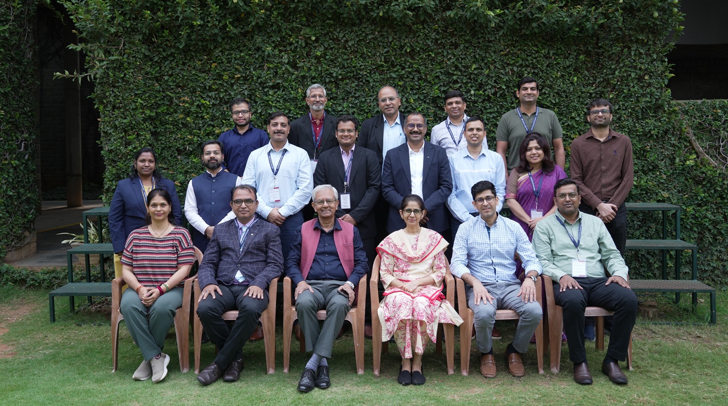 Participants of the Executive Education Programme, ‘Leadership in Extreme Environments’, along with the Programme Directors, Prof. Mukta Kulkarni and Prof. V.N. Bhattacharya, on 28th September 2026.