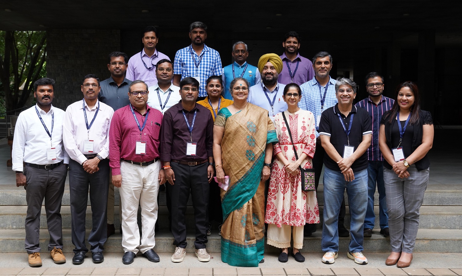 Participants of the Executive Education Programme, ‘Decision Making for Managerial Effectiveness’, along with the Programme Directors, Prof. Vasanthi Srinivasan and Prof. Mukta Kulkarni, on 21st September 2026.